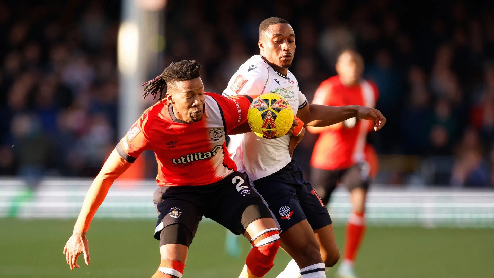 Victor Adeboyejo tiền đạo Bolton Wanderers thi đấu không mấy ấn tượng ở mùa giải vừa qua