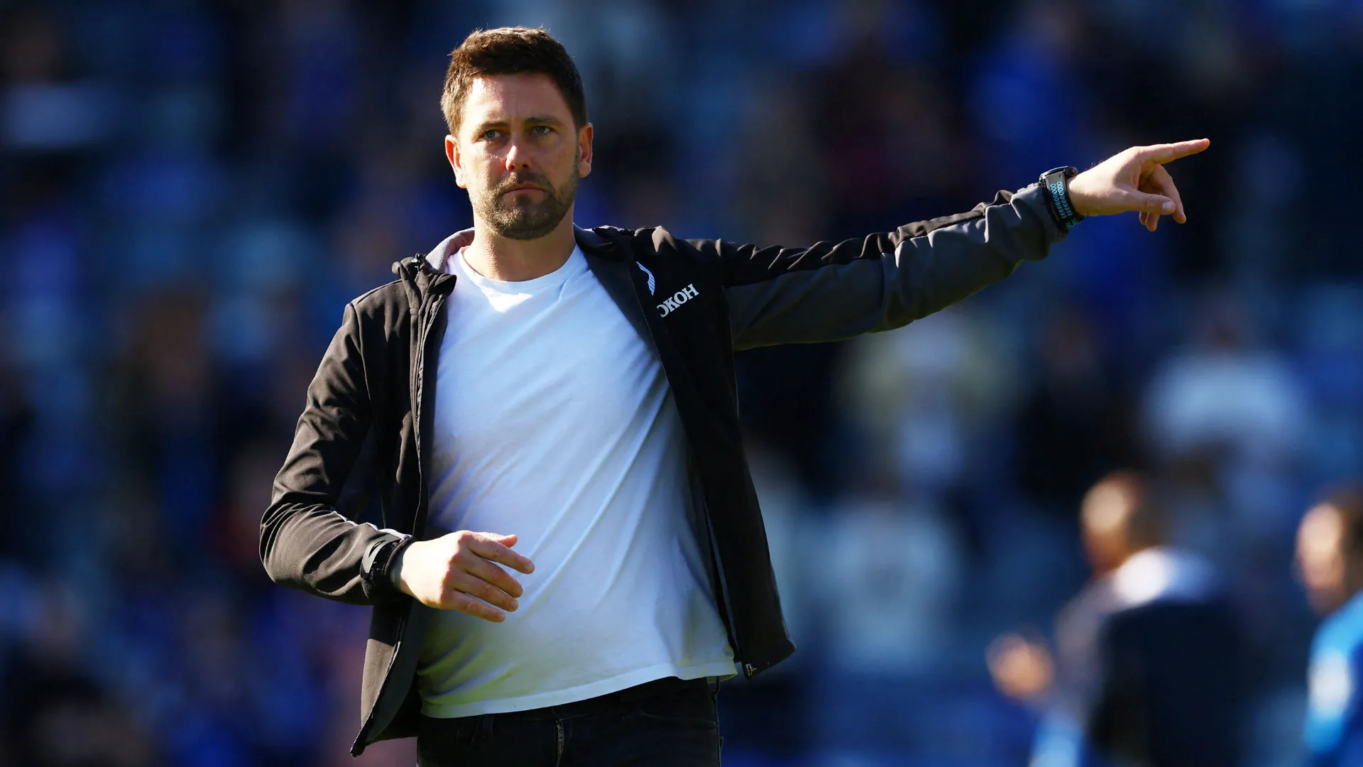 Huấn luyện viên Des Buckingham, ứng viên tiềm năng cho ghế nóng Cardiff City