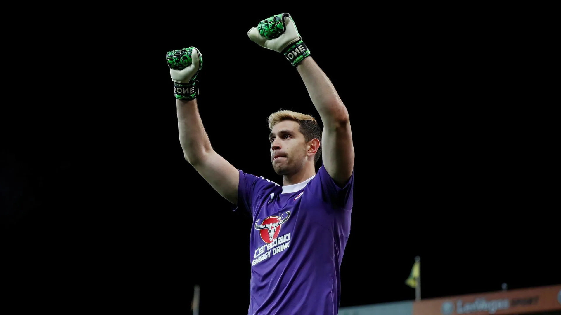 Emiliano Martinez, thủ môn vô địch World Cup, có quãng thời gian tôi luyện ở Reading và các CLB Championship khác
