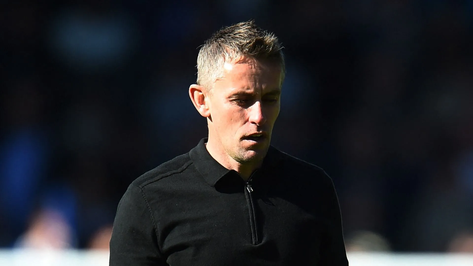 Huấn luyện viên Kieran McKenna của Ipswich Town trong một trận đấu