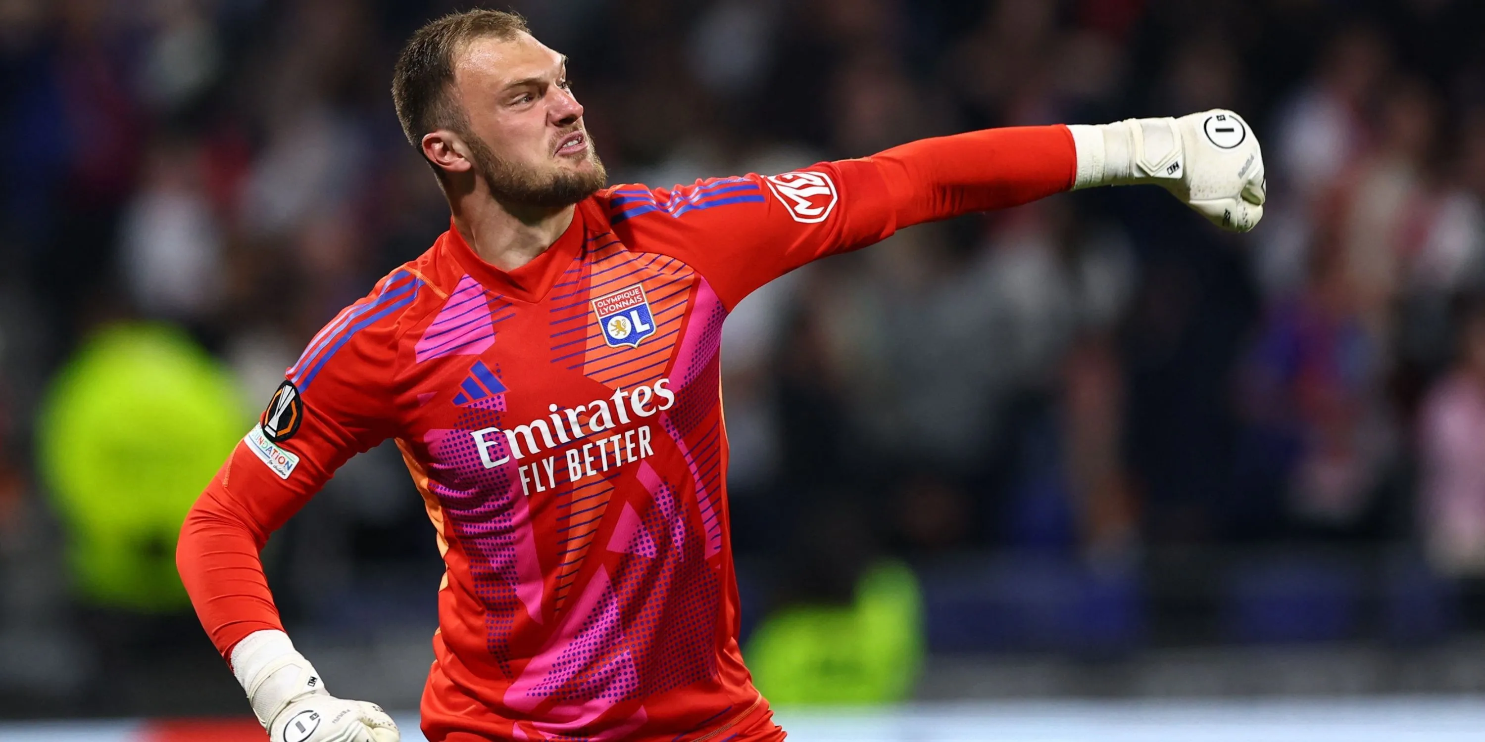 Lucas Perri thi đấu đầy quyết tâm, thể hiện phong độ cao ở Ligue 1 trước khi được Leeds quan tâm