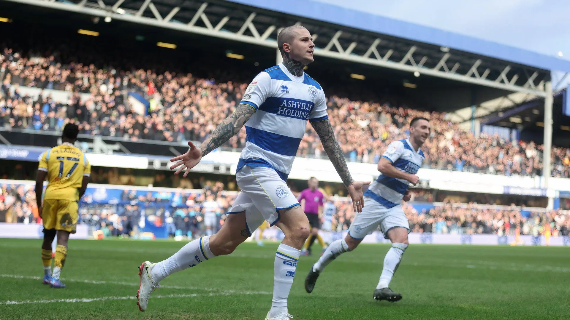 Lyndon Dykes, tiền đạo của Birmingham City và tuyển Scotland