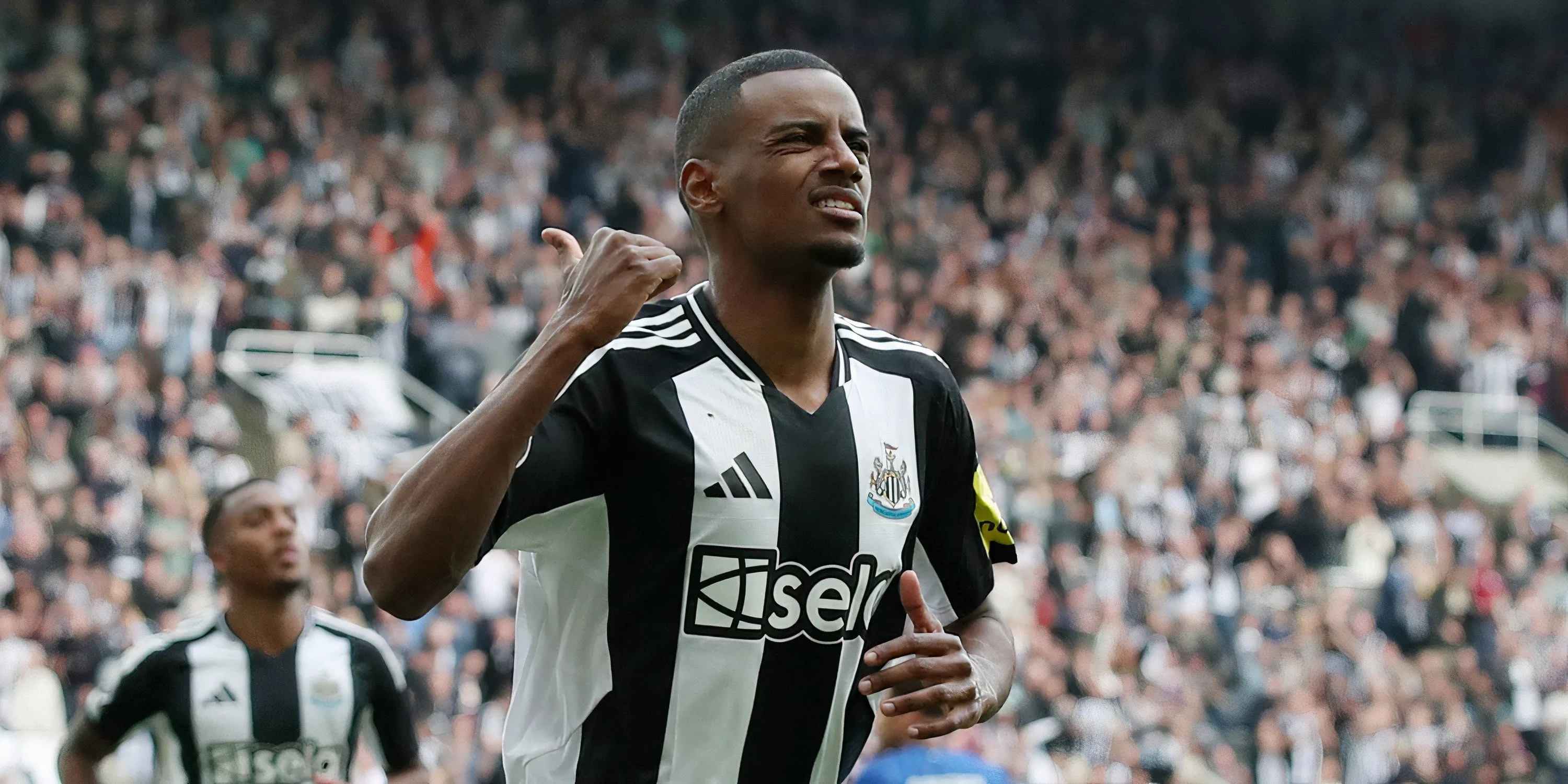 Tiền đạo Alexander Isak của Newcastle United trong màu áo câu lạc bộ.