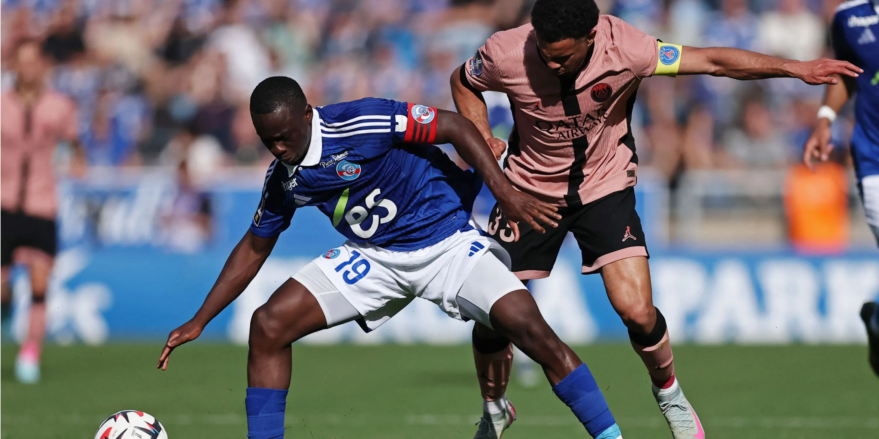 Tiền vệ Habib Diarra của Strasbourg đang thi đấu