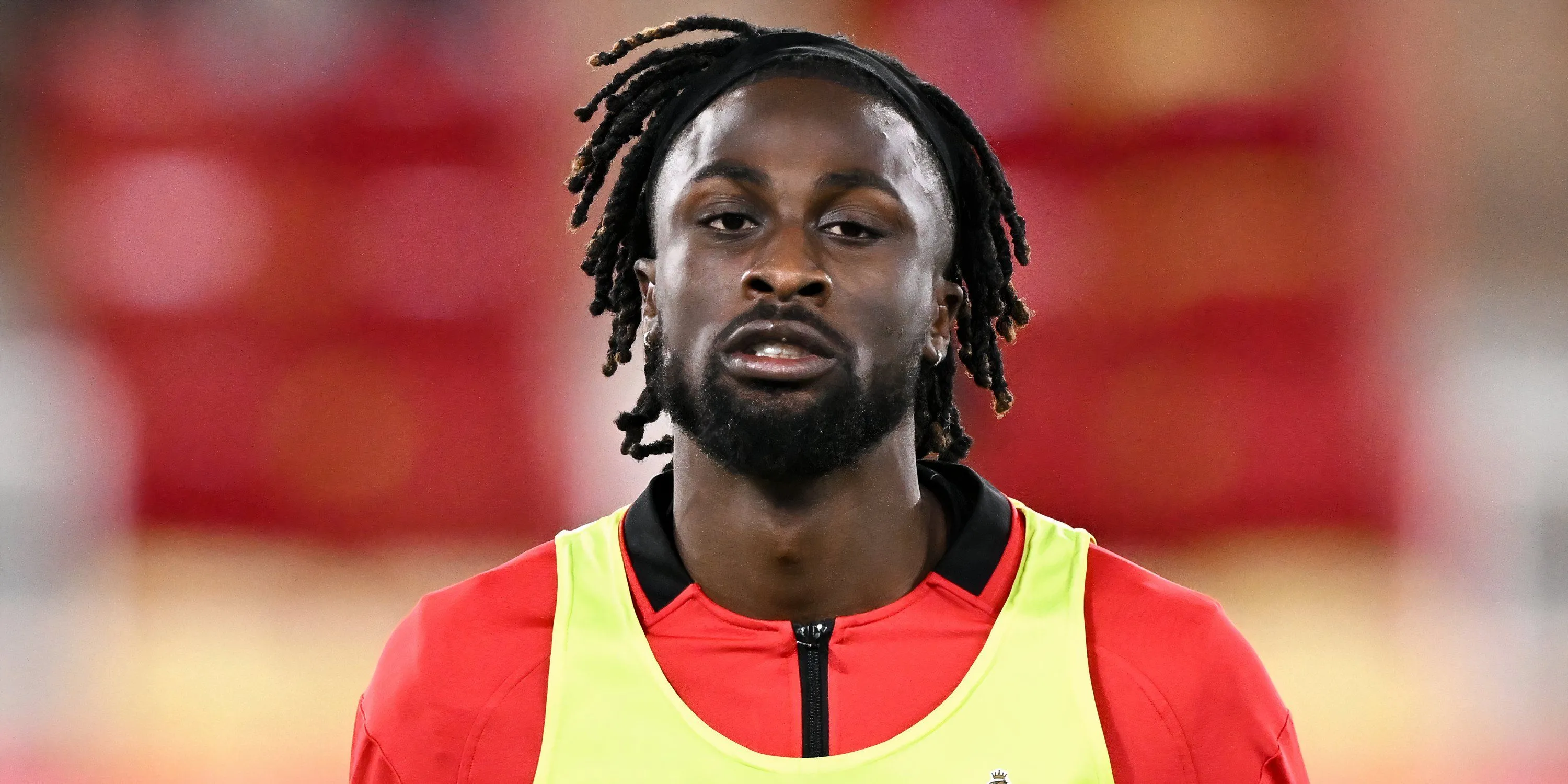 Tiền đạo Evann Guessand khởi động trong màu áo OGC Nice, mục tiêu chuyển nhượng của Crystal Palace