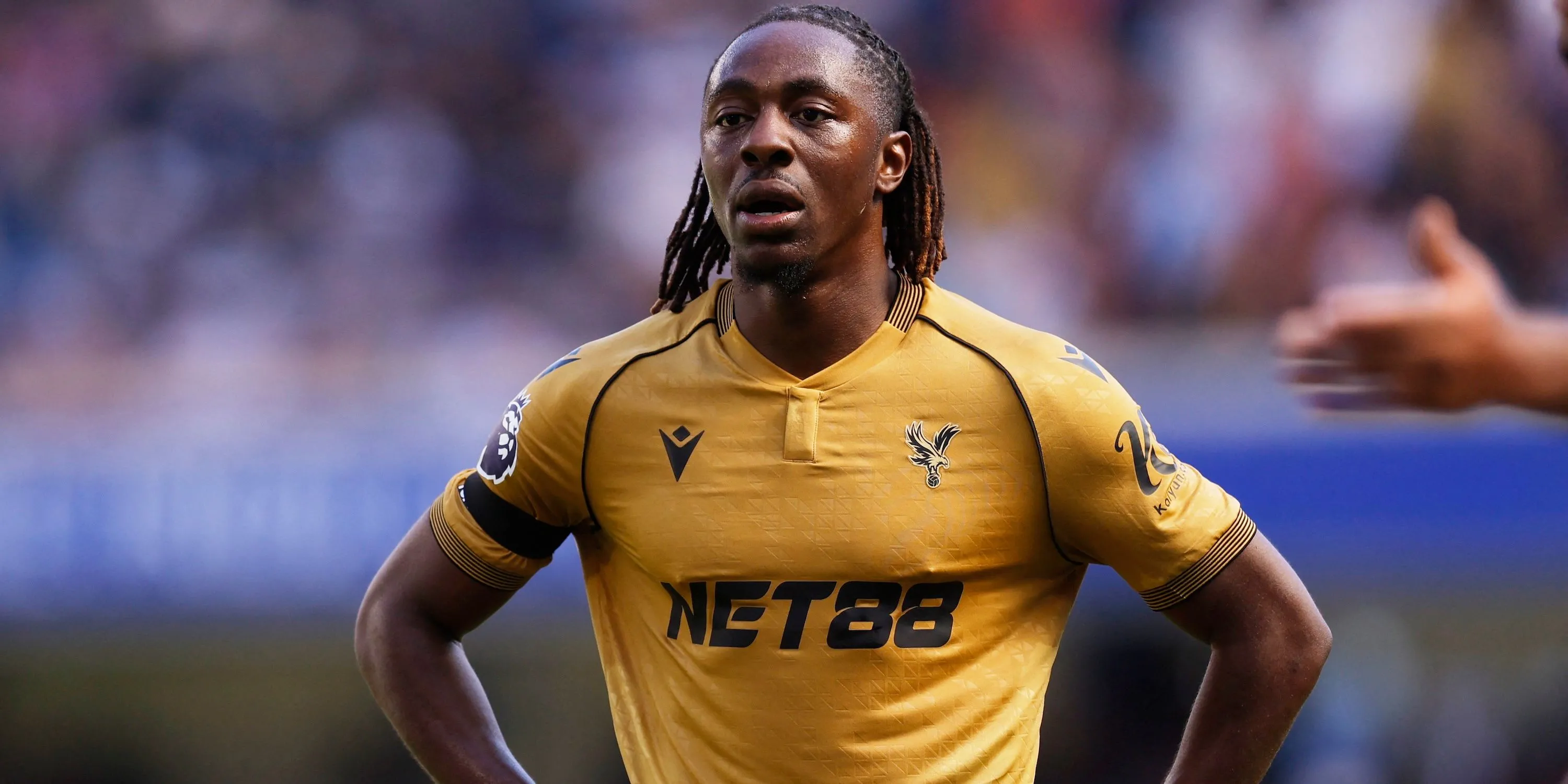 Tiền vệ Eberechi Eze trong màu áo Crystal Palace trước khi gia nhập Arsenal