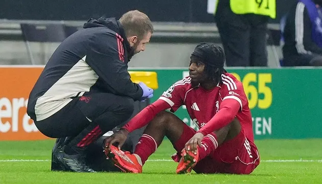 Frimpong vẫn chấn thương, Liverpool mất thêm một hậu vệ quan trọng