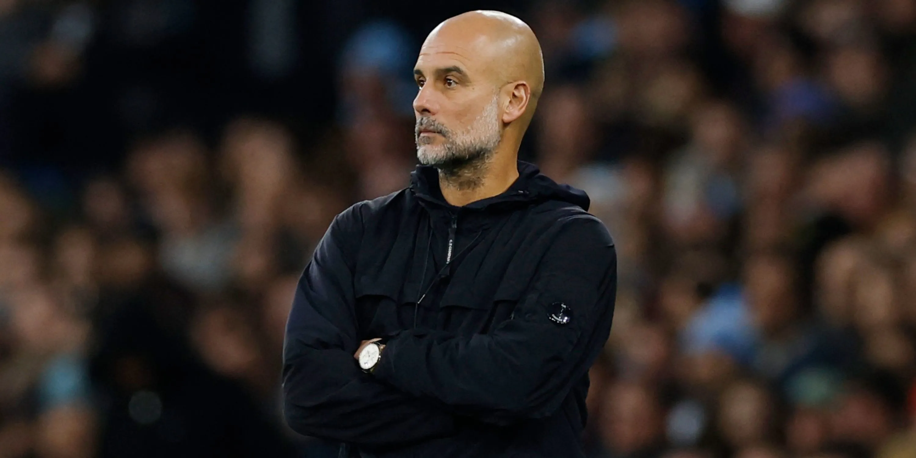 HLV Pep Guardiola trên băng ghế chỉ đạo trong trận gặp Bournemouth