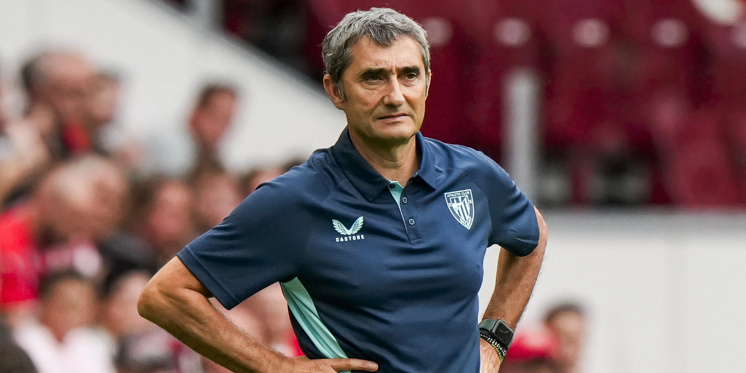 Huấn Luyện Viên Athletic Bilbao Ernesto Valverde Theo Dõi Từ Đường Biên