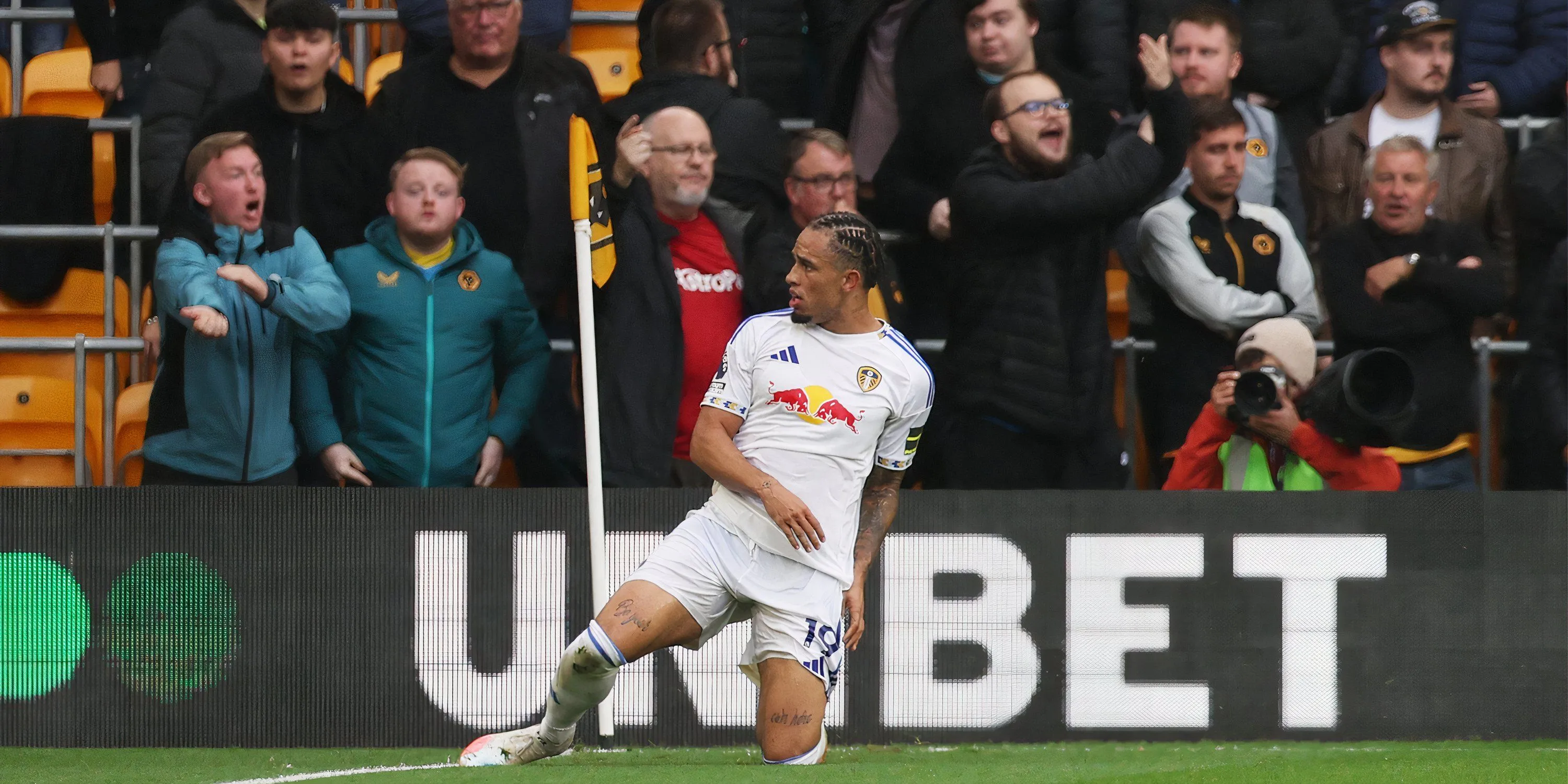 Noah Okafor tỏ ra là một chữ ký tiền vệ cánh rất tiềm năng cho Leeds United với khả năng dribbling xuất sắc