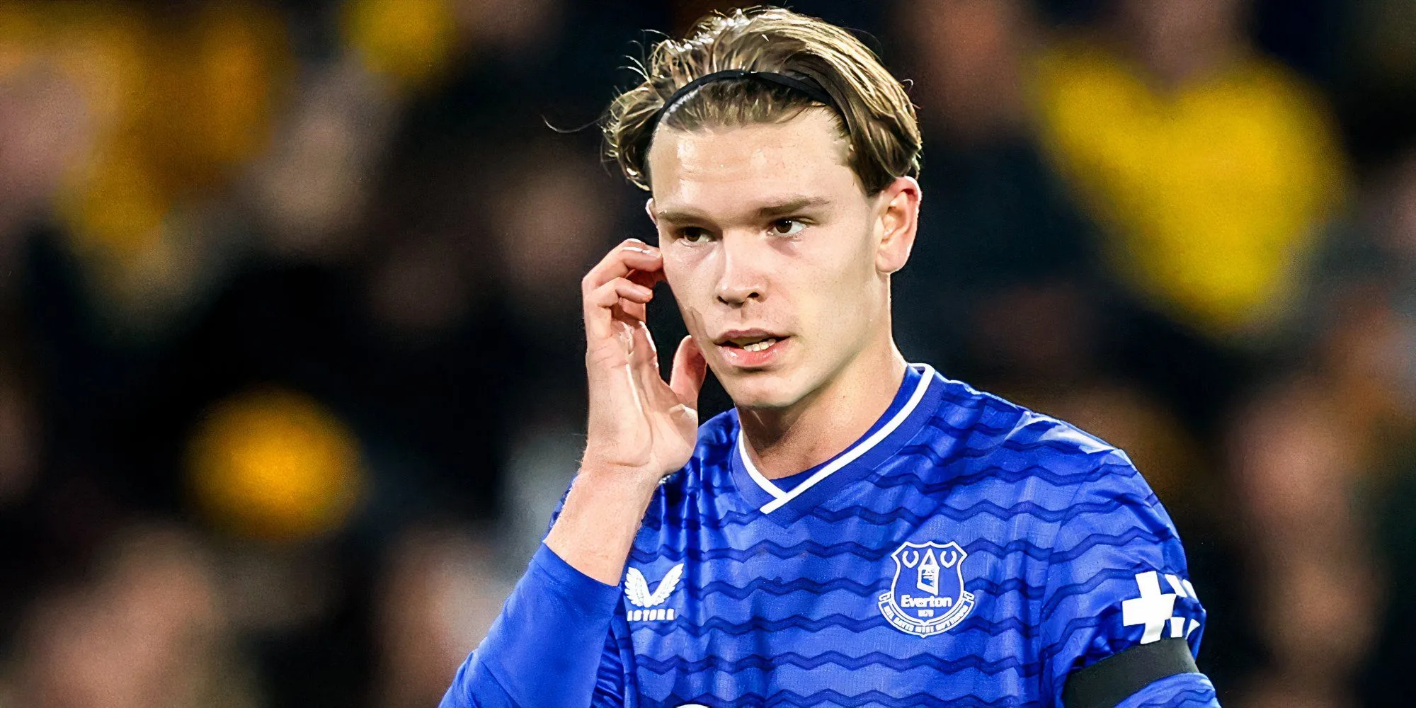 Tyler Dibling thể hiện tài năng tấn công ở Everton, tiền vệ cánh trẻ năng động